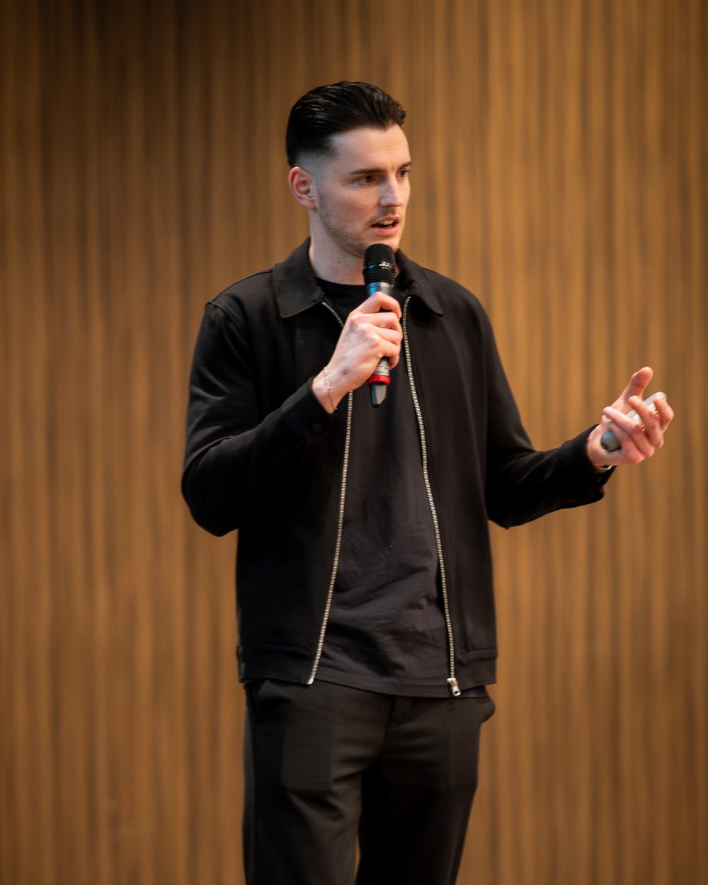 Leon Dr&auml;bing, Gr&uuml;nder von Rocket Start Consulting
